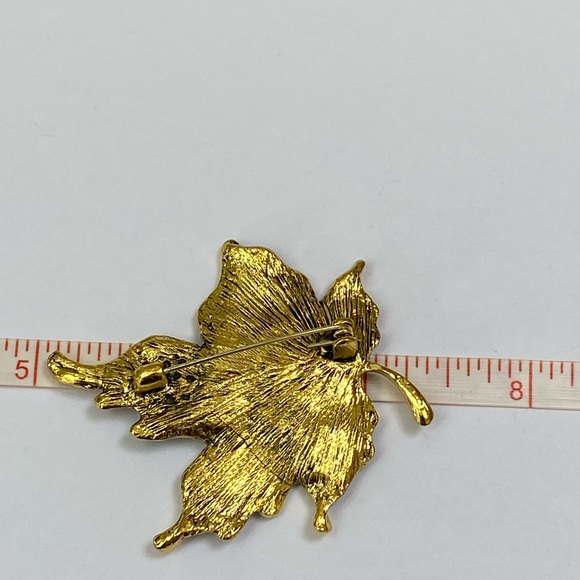 Multi Colored Maple Leaf Brooch - Picture 8 of 8